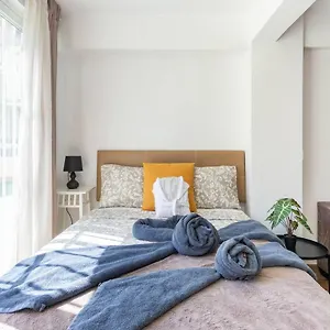 Serenity Chic Center With Free Wifi By Namaste Elite , Torremolinos España